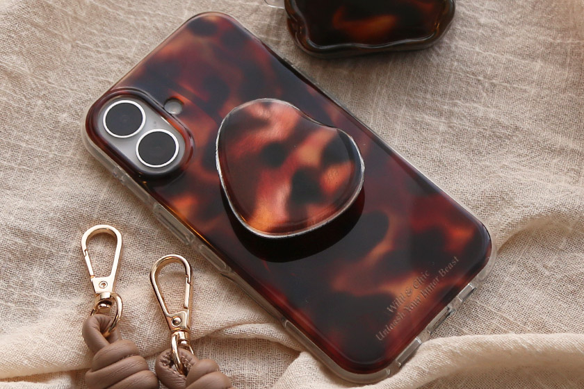 モードで都会的なマーブル柄のiPhoneケース【leopard】