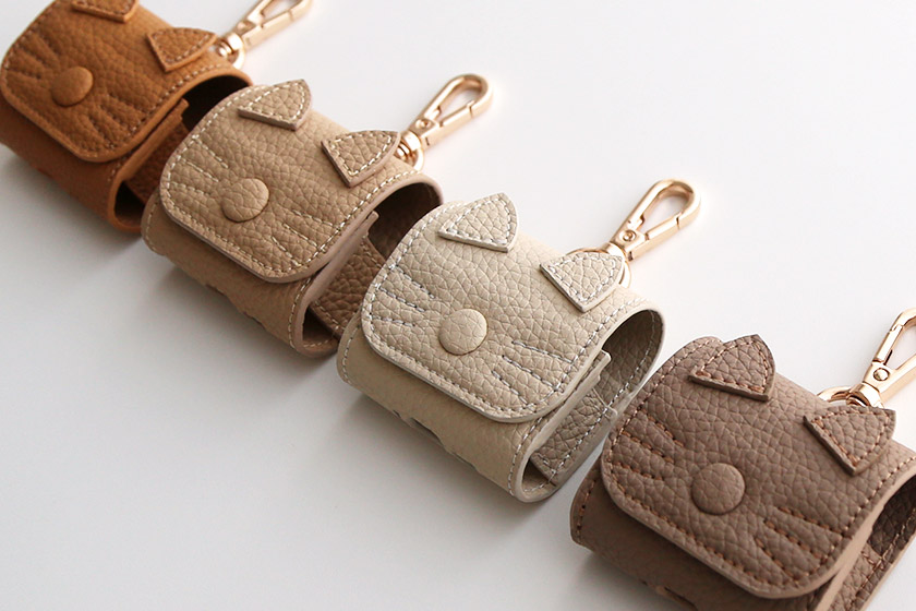 猫フェイスデザインのAirpodsケース【necopods】